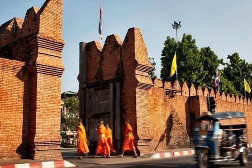 De stadsmuur in Chiang Mai